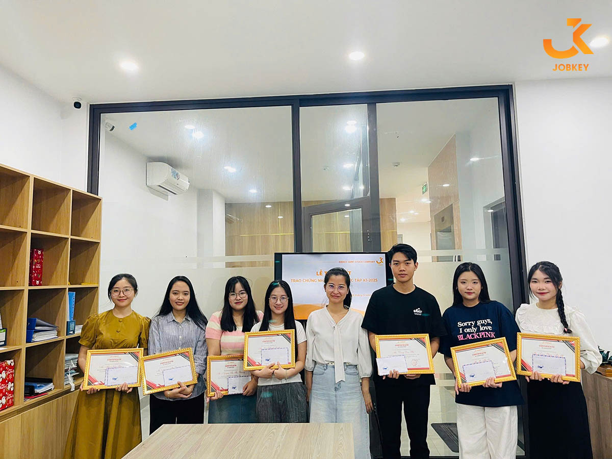 Lễ tổng kết chương trình Jobkey Talent Internship – Đợt 1 2025